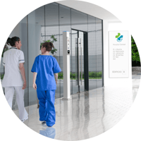 control de entradas exteriores en hospitales